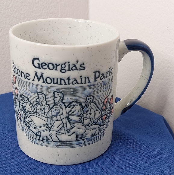 Georgia's Stone Mountain Park Engraved Coffee Mug - Picture 2 of 8
